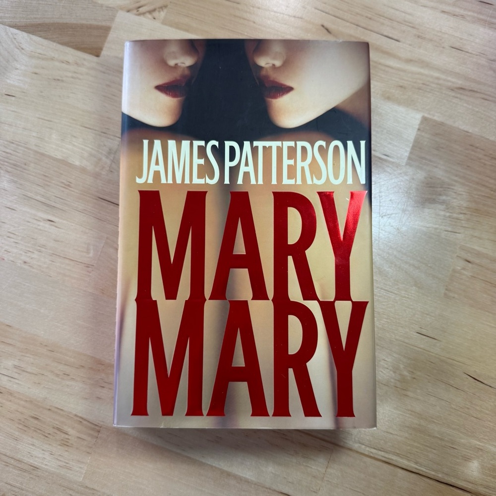📚BUY 2 GET 1 FREE Mary Mary by James Patterson‎
